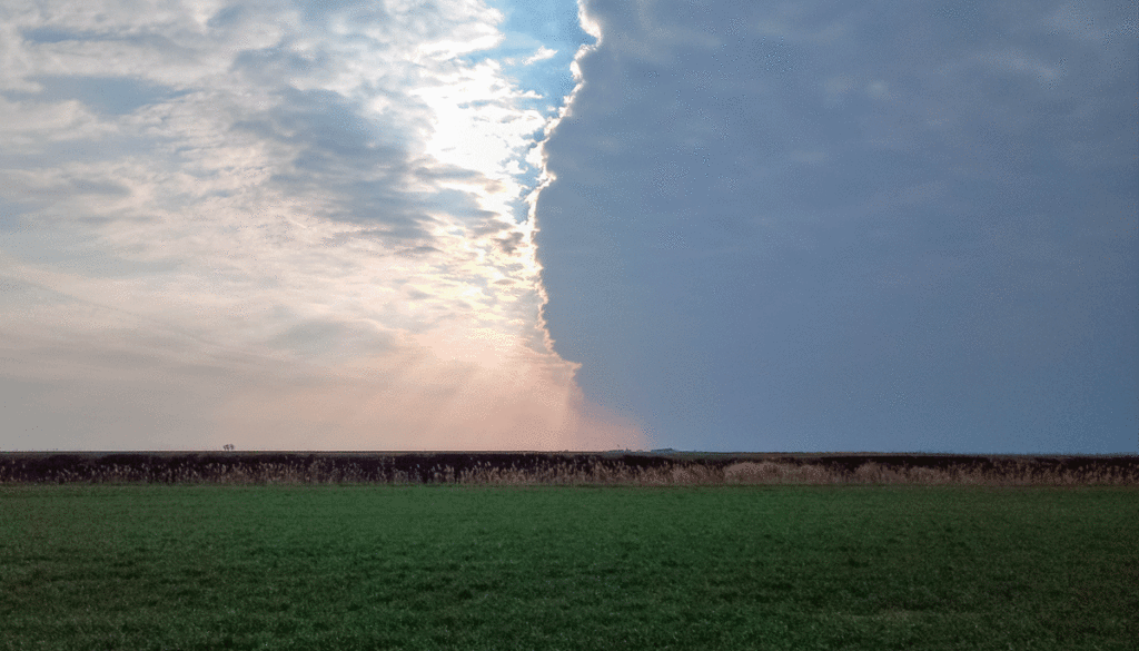 storm-rolling-in